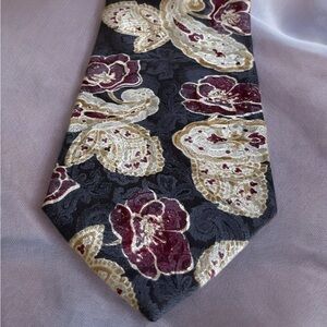 Vintage Oscar de La Renta Baroque Silk Necktie